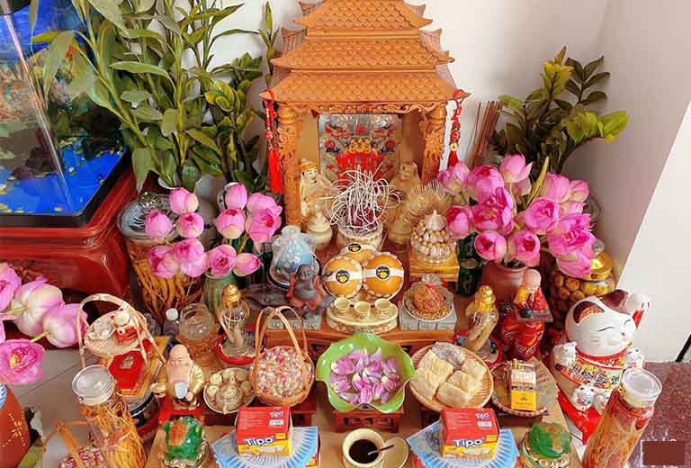 Vịt trí bày bàn thờ Thần Tài - Ông Địa