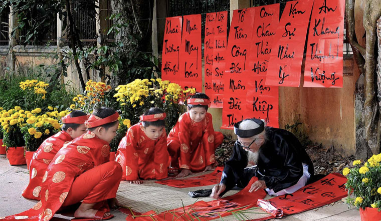 Cách xin chữ đầu năm