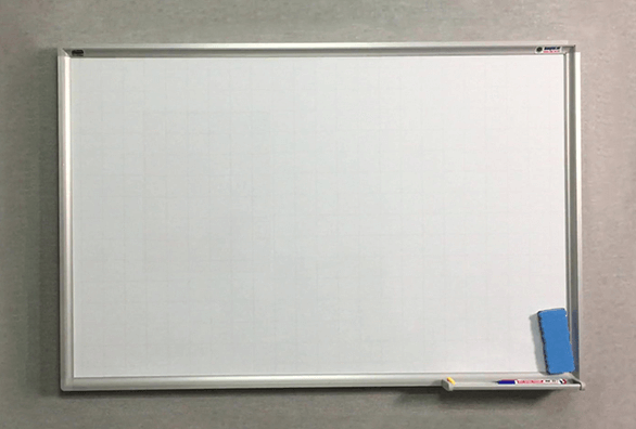 Trò chơi tập thể trong tiệc tất niên - Viết tên lên bảng