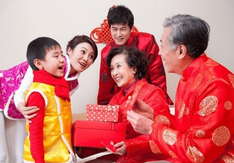 Ý nghĩa tục xông đất ngày Tết