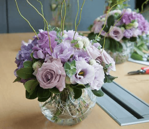 Cách cắm mix hoa cát tường với cẩm tú cầu