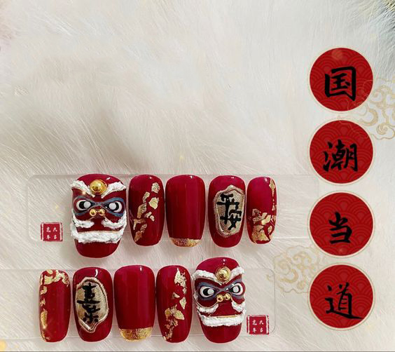 Mẫu nail đỏ Tết