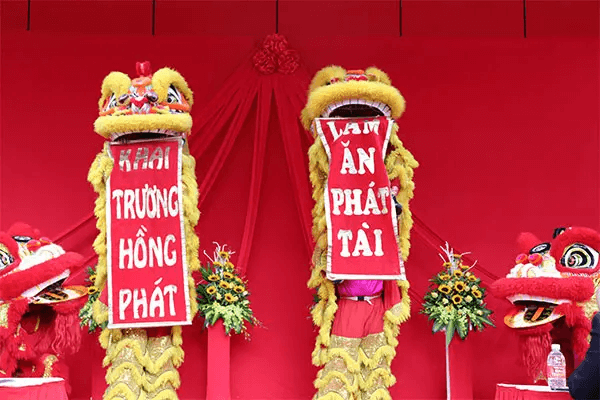 Giờ đẹp cúng khai trương mùng 10 Tết