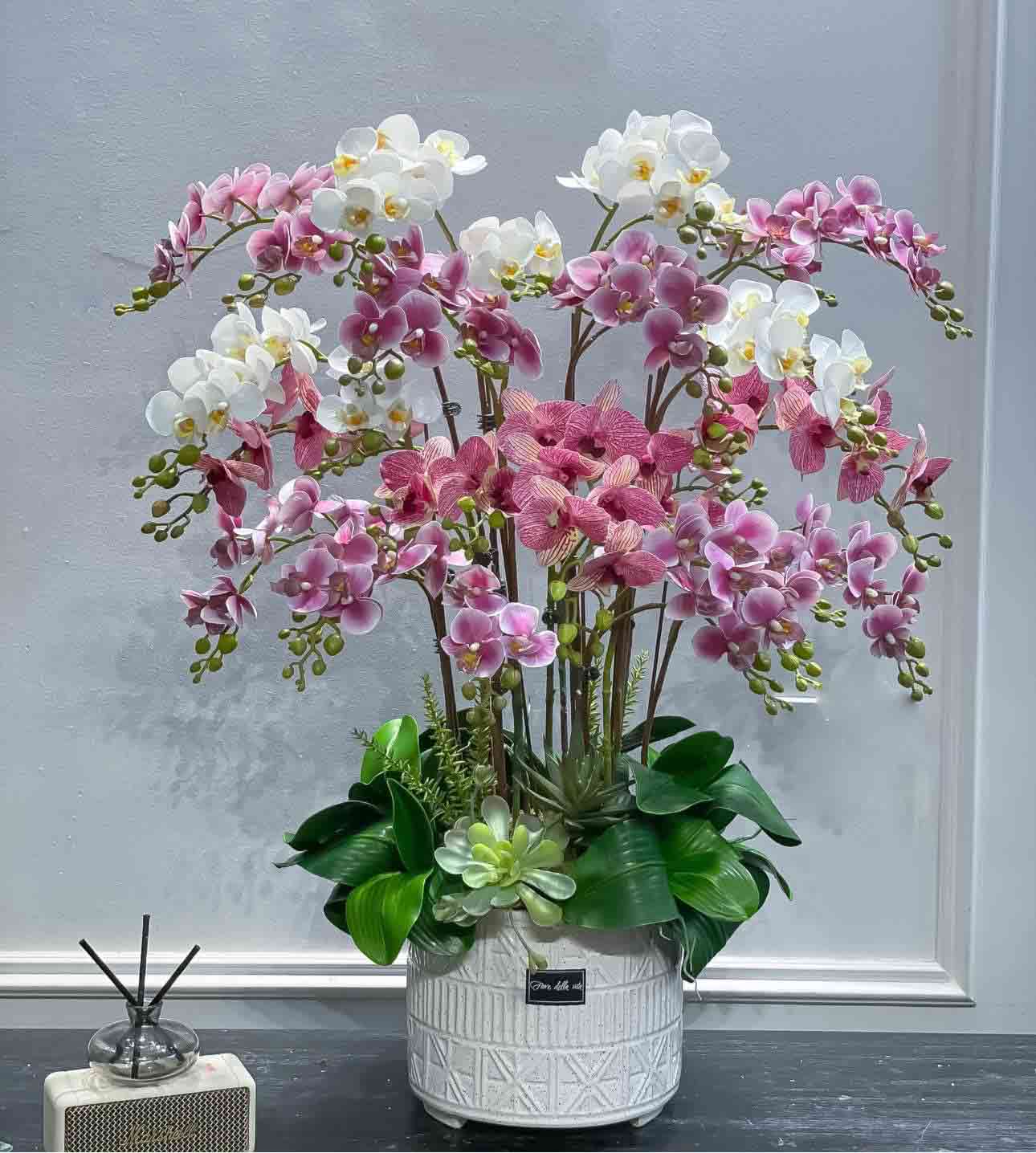 Mẫu cắm hoa lan hồ điệp