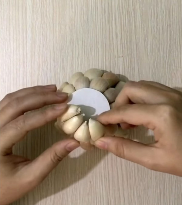 Làm tháp tỏi không cần trụ