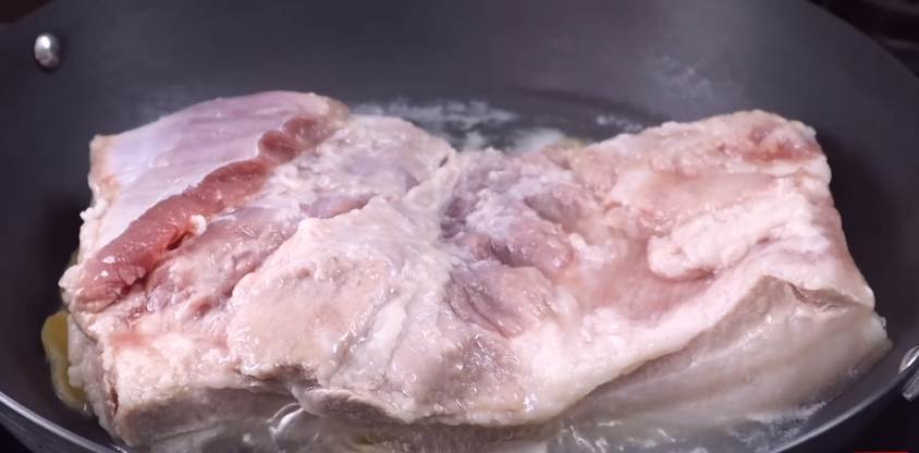 Cách làm heo quay bằng nồi chiên ko dầu