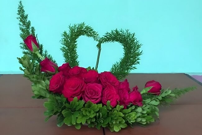 Mẫu cắm hoa 8 tháng 3 chủ đề Trái tim mẹ