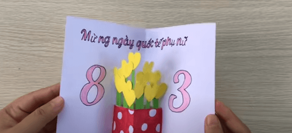 tạo chậu hoa hình trái tim