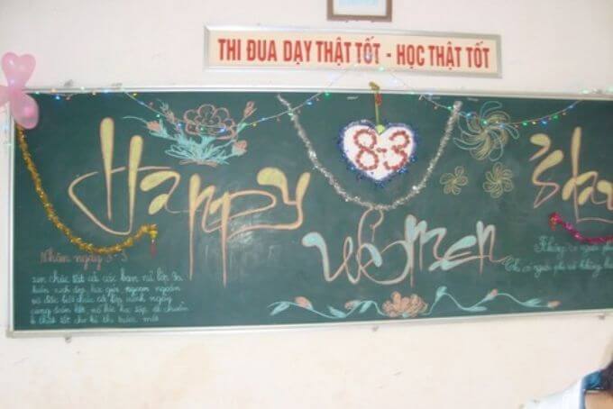  trang trí bảng lớp ngày 8/3