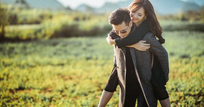 Hình ảnh ngày Quốc tế Hạnh phúc 20/3 lứa đôi