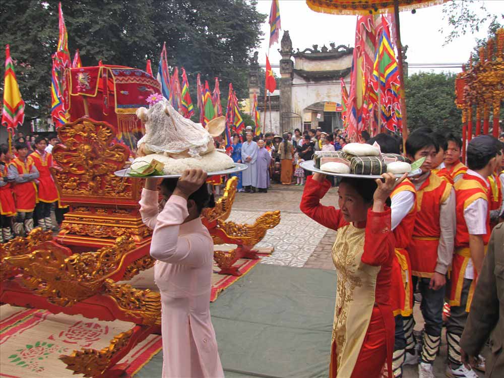 Lễ vật rước về Đền vua Hùng