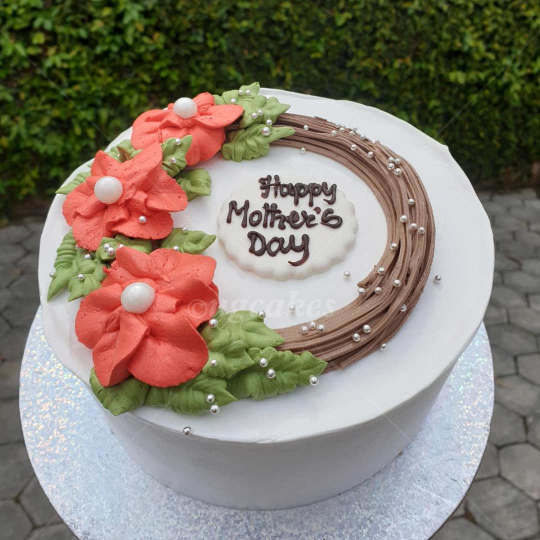 Mẫu bánh sinh nhật ngày 12/5 đẹp nhất