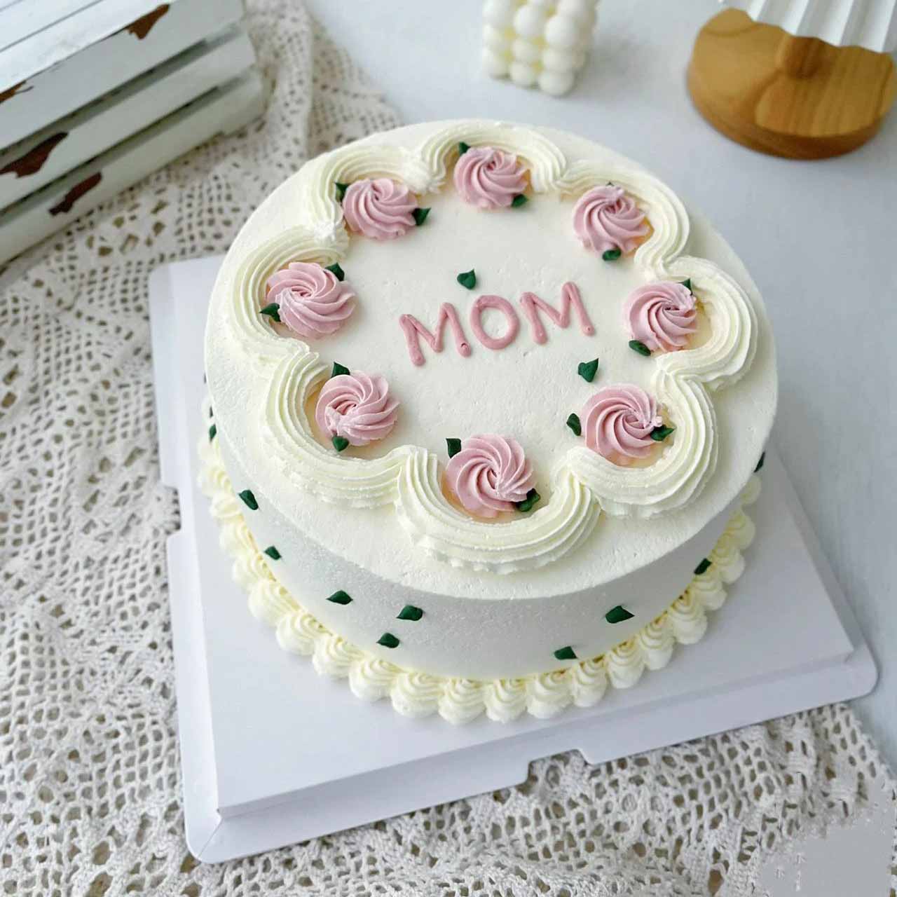 Bánh kem chúc mừng ngày của Mẹ