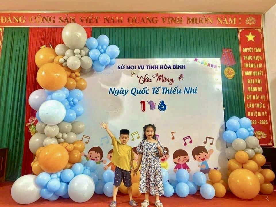 Phông trang trí 1/6 với bóng bay