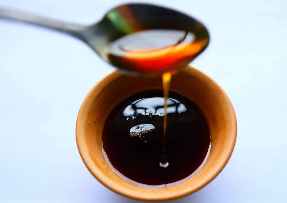 Làm mật mía chấm bánh gio