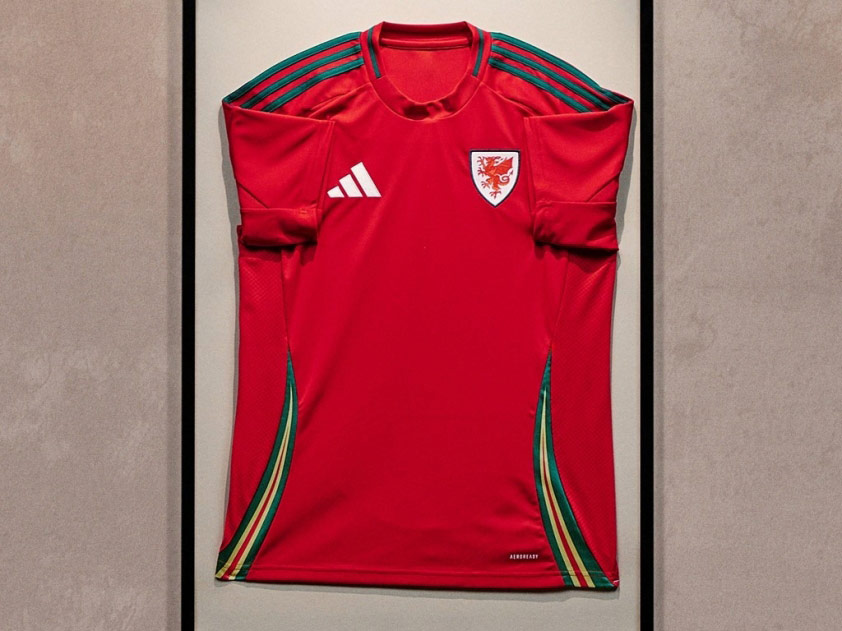 Áo EURO 2021 của tuyển Xứ Wales Áo EURO 2024 của tuyển Xứ Wales