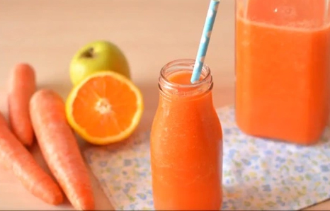 Thành phẩm sinh tố cam cà rốt táo