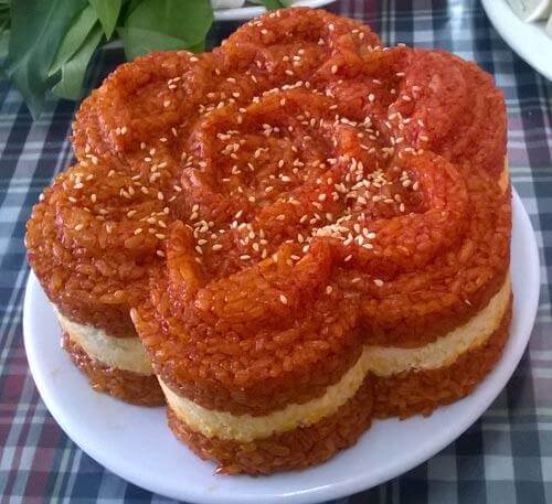 Thành phẩm món xôi gấc đậu xanh