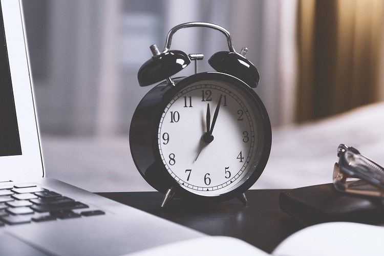 Stt về thời gian trôi nhanh