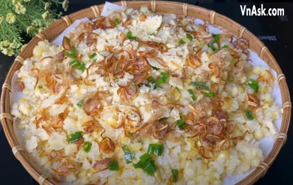 Xôi bắp nếp hấp mỡ hành