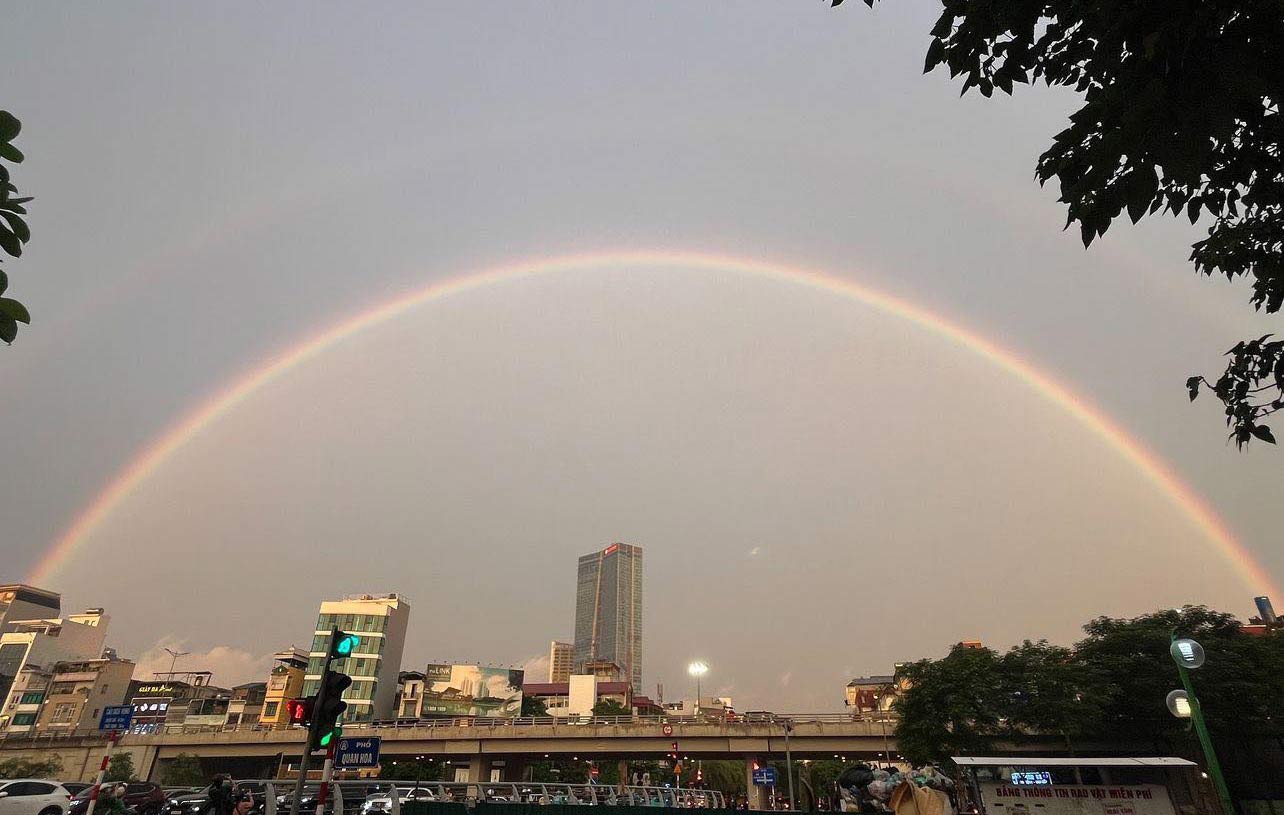 Hình 7 sắc cầu vồng đẹp nhất