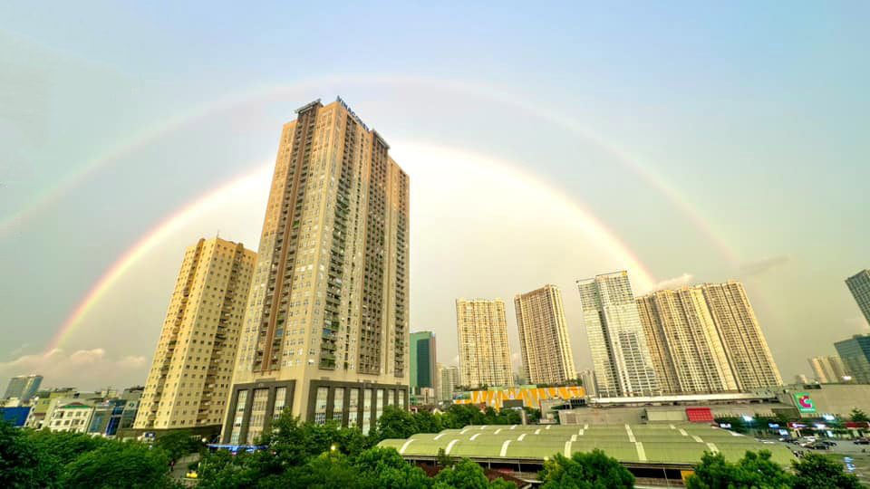 Hình ảnh cầu vồng 7 màu