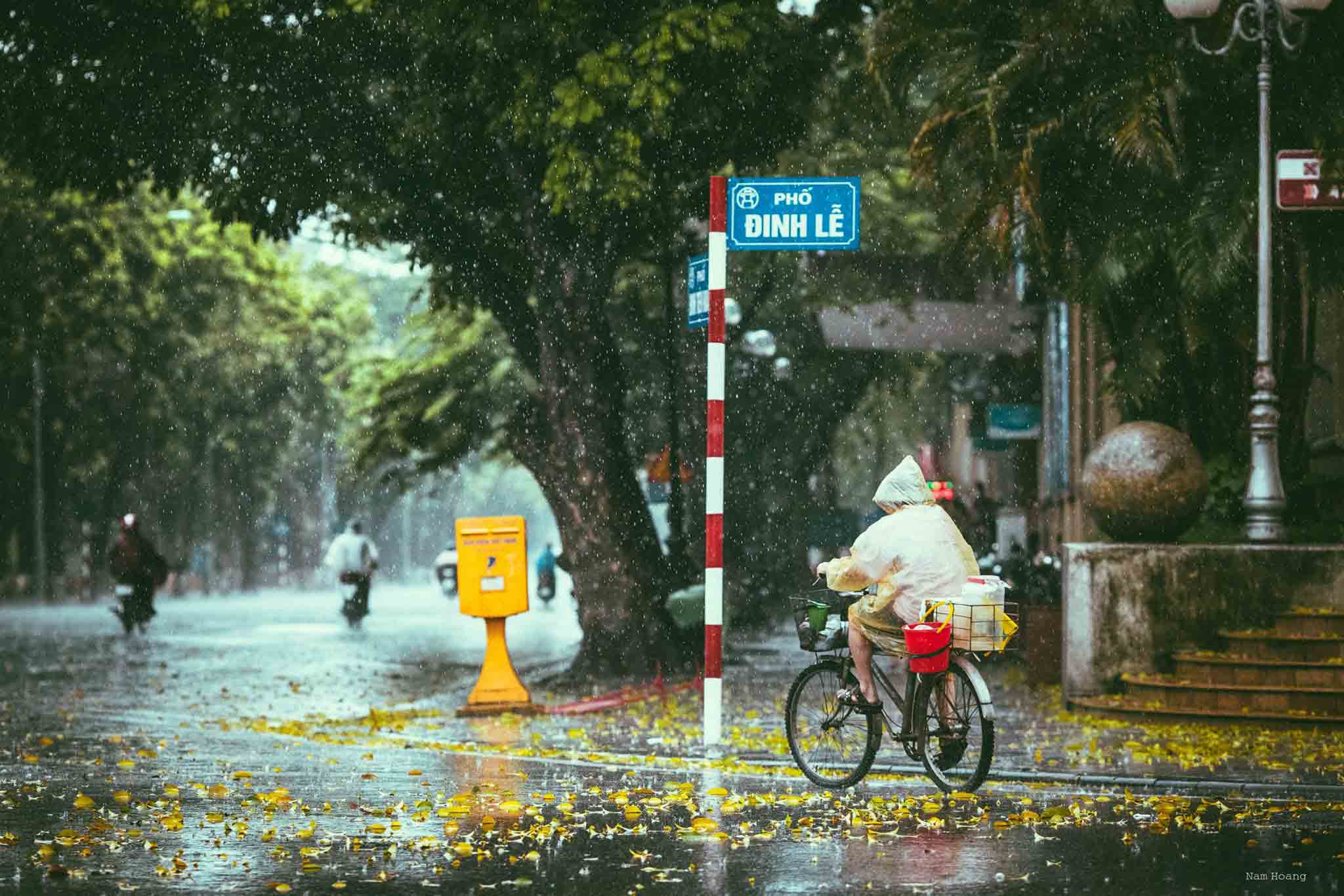 Hình ảnh về trời mưa ngâu tháng 7