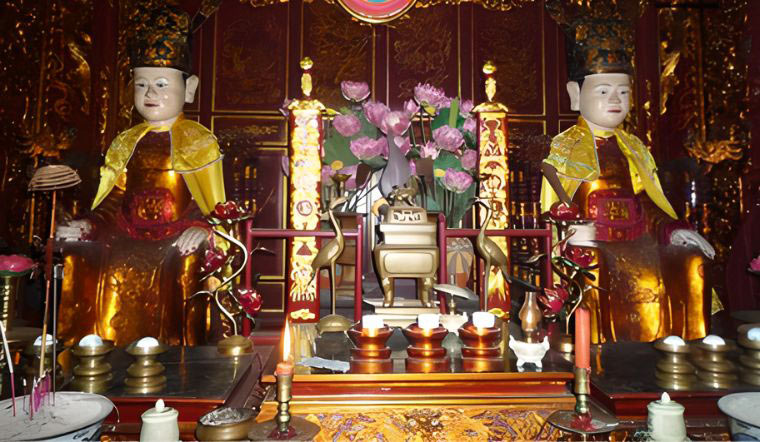 Cách dâng và hạ lễ cúng Thành Hoàng Làng