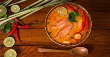 Tomyum là gì? Cách nấu tom yum nước cốt dừa chuẩn vị Thái