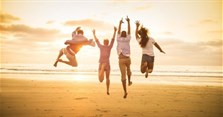 Những câu thơ ngắn hay về cuộc sống lạc quan, tươi đẹp